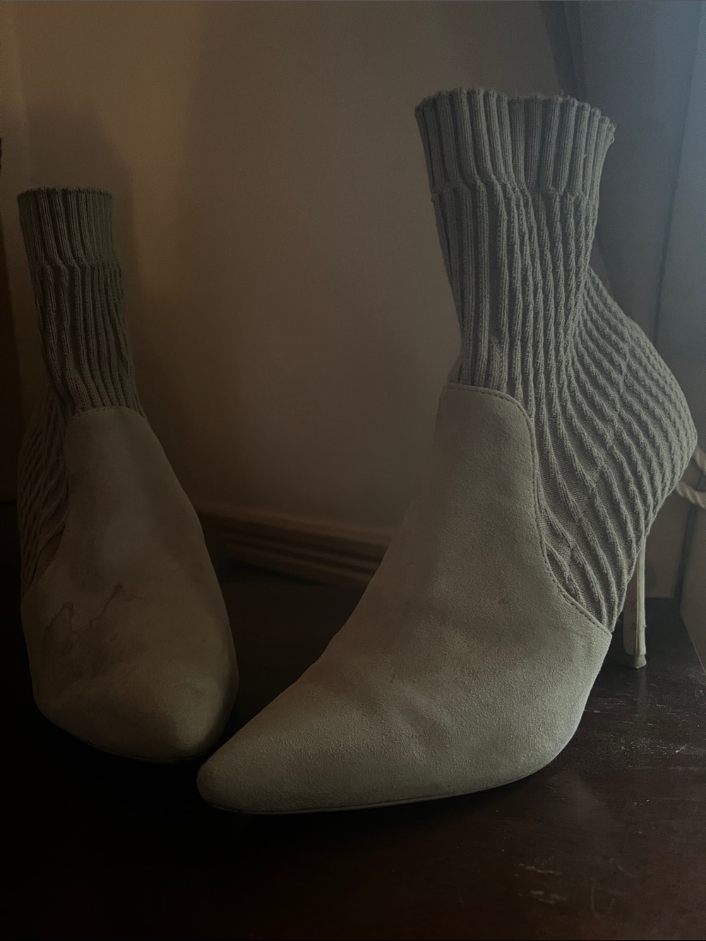 Tony Bianco Women's Knit Sock Ankle Boots in Beige damaged right shoe/good left